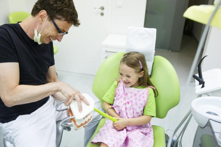 pediatric dentist.jpg